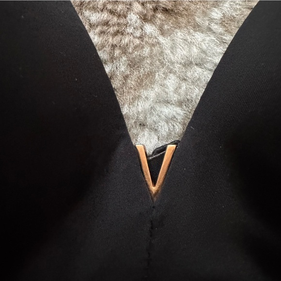 Victoria's Secret Black Bra 38C - Picture 3 of 7